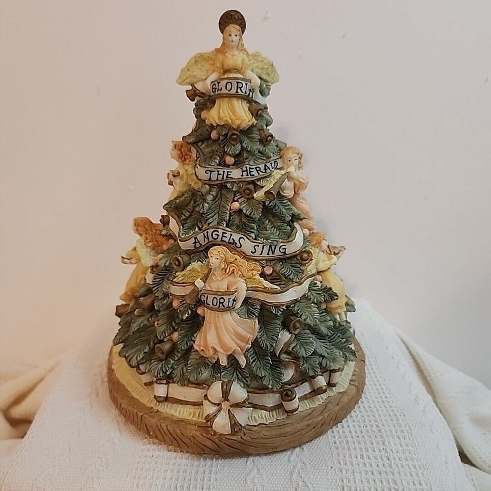 Holiday Workshop Christmas Angels Tree Plays" Hark The Herald Angel Sing"8 Inch